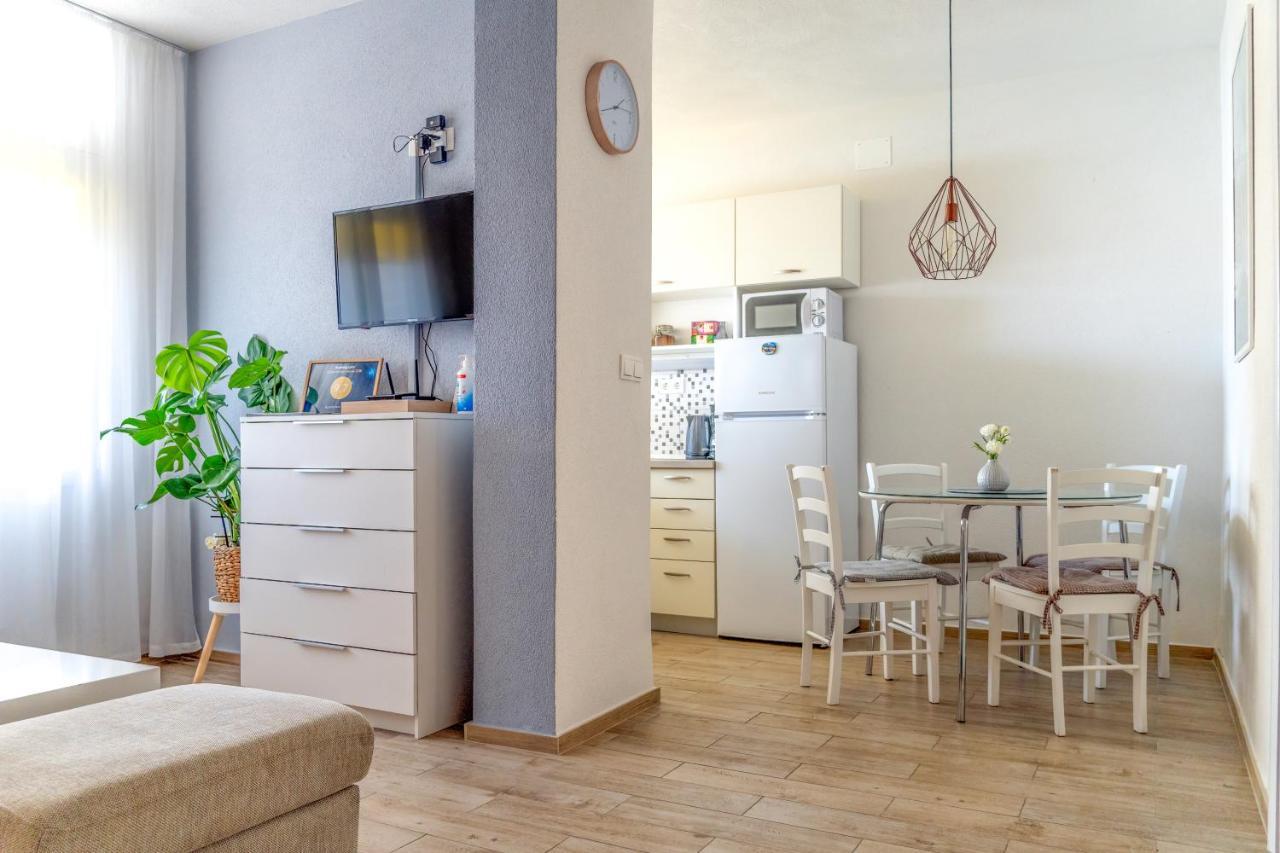 Apartment Arya Makarska Esterno foto