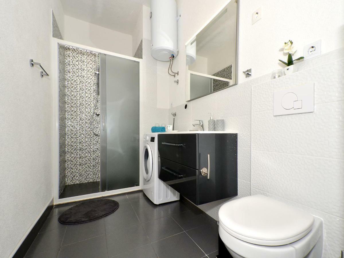 Apartment Arya Makarska Esterno foto